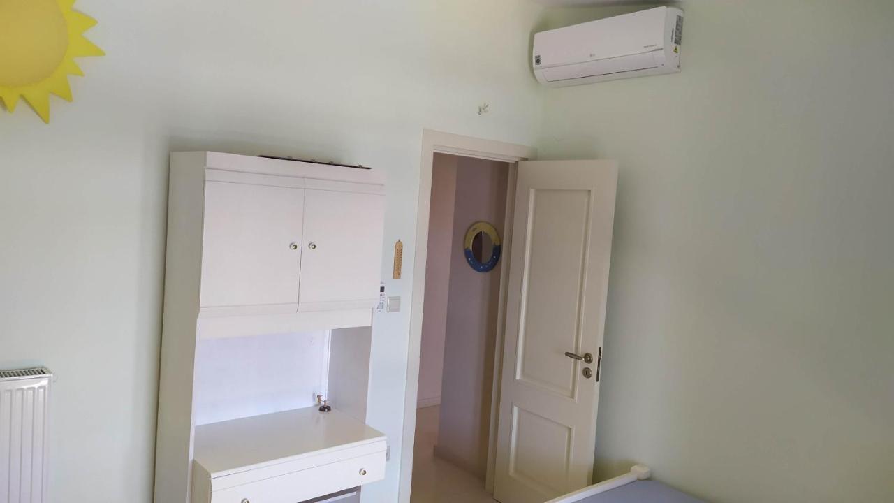 Zach'S House Villa Nea Roda Luaran gambar