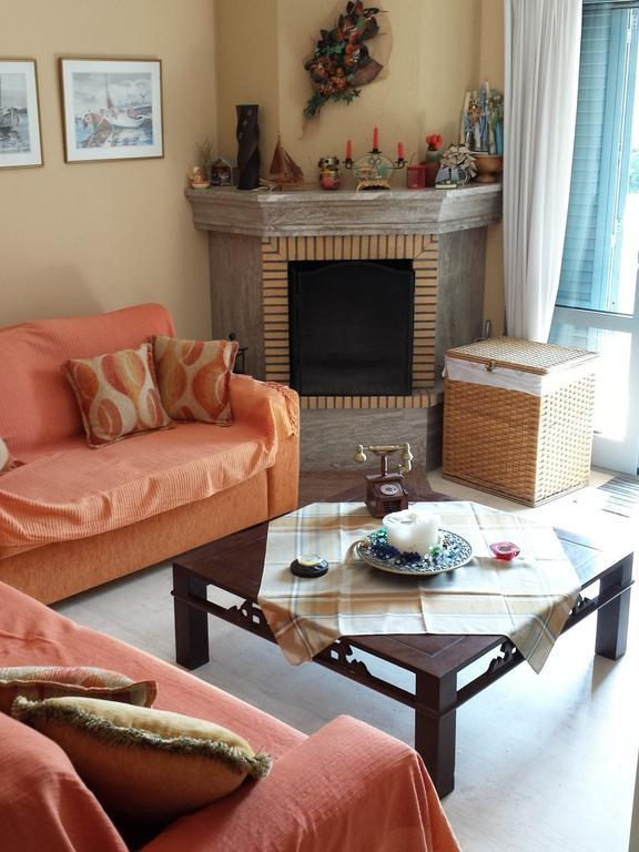 Zach'S House Villa Nea Roda Luaran gambar